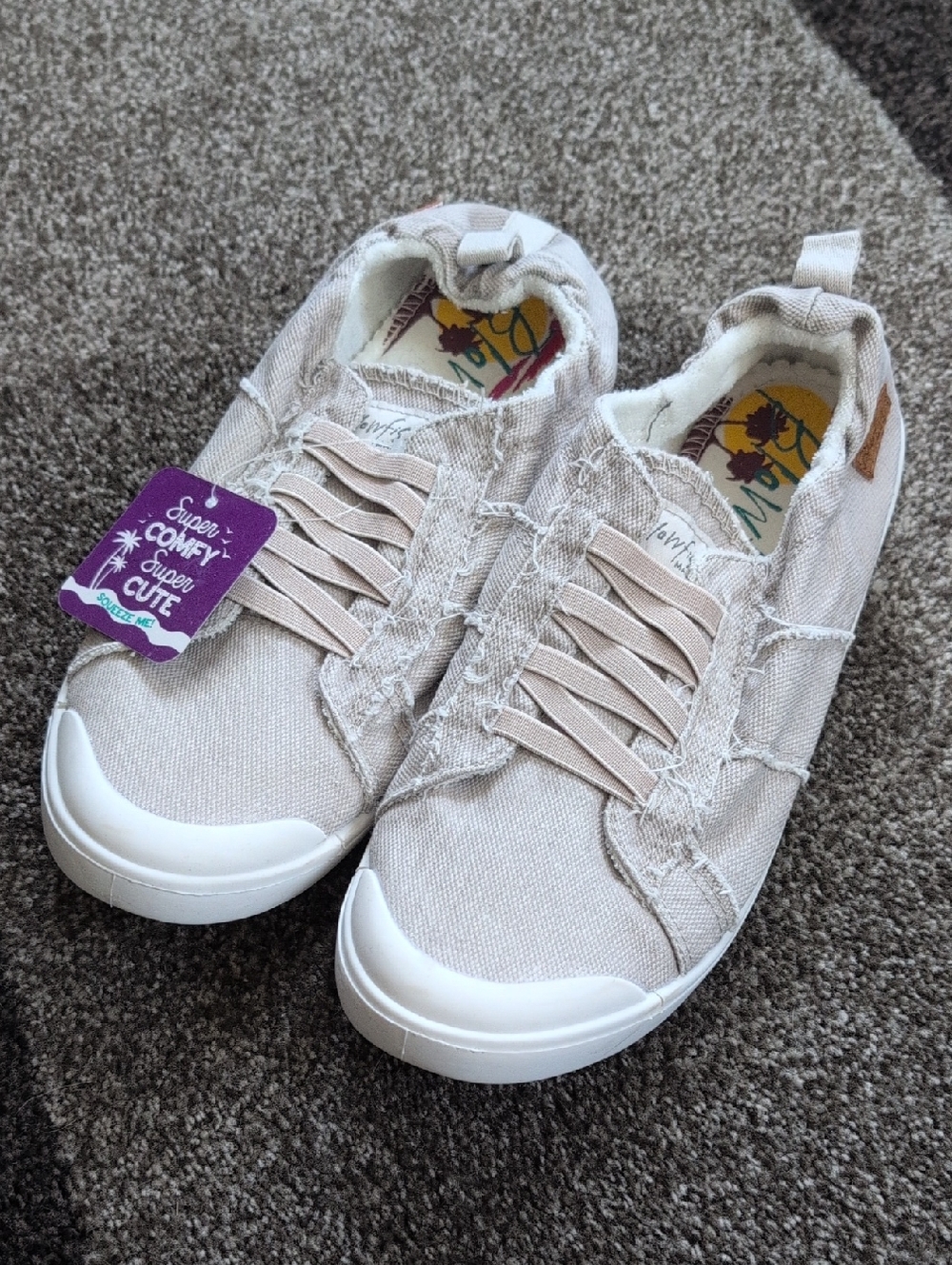 NWOT Blowfish Malibu Vex Slip-on Sneakers